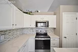 8929 Celebrity Ct, Fountain, CO 80817 - Photo 9