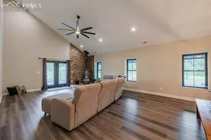 412 Obsidian Dr, Florissant, CO 80816 - Photo 17