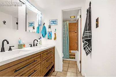 1018 Fontmore Road #C, Colorado Springs, CO 80904 - Photo 7