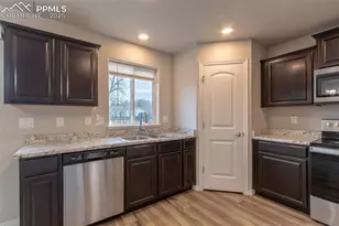 5352 Hammond Dr, Colorado Springs, CO 80915 - Photo 7