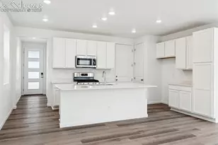 880 Tenebris Pt, Colorado Springs, CO 80915 - Photo 3