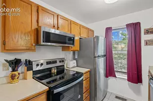 2338 Troy Ct, Colorado Springs, CO 80918 - Photo 9