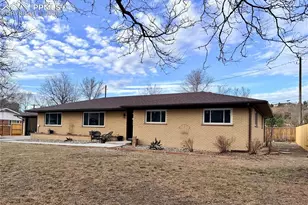 1608 Mt View Ln, Colorado Springs, CO 80907 - Photo 5