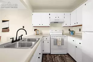 5509 Mansfield Ct, Colorado Springs, CO 80918 - Photo 13
