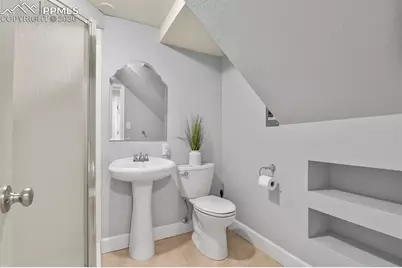 23 Crescent Lane, Colorado Springs, CO 80904 - Photo 37