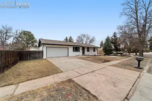 1121 Westmoor Dr, Colorado Springs, CO 80904 - Photo 3