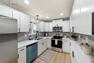 1121 Westmoor Dr, Colorado Springs, CO 80904 - Photo 15