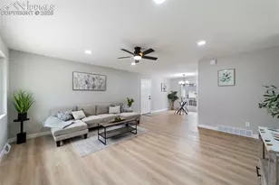 1121 Westmoor Dr, Colorado Springs, CO 80904 - Photo 7