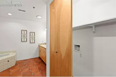 906 Manitou Avenue #201, Manitou Springs, CO 80829 - Photo 21