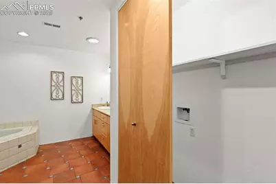 906 Manitou Avenue #201, Manitou Springs, CO 80829 - Photo 21