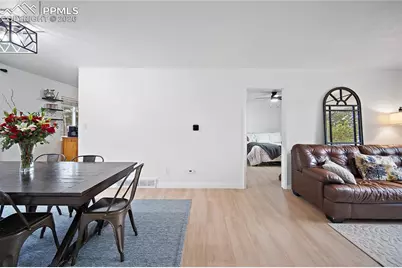 622 Paradise Lane, Colorado Springs, CO 80904 - Photo 7