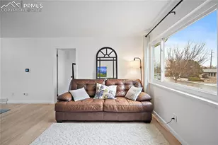 622 Paradise Ln, Colorado Springs, CO 80904 - Photo 5