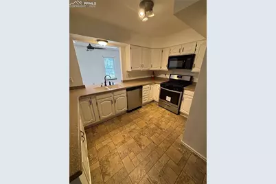 2079 Sussex Lane, Colorado Springs, CO 80909 - Photo 7