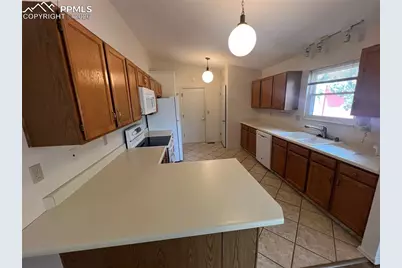 2580 Patriot Heights, Colorado Springs, CO 80904 - Photo 7