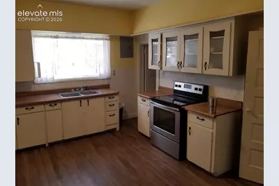 2423 E St Vrain Street, Colorado Springs, CO 80909 - Photo 9