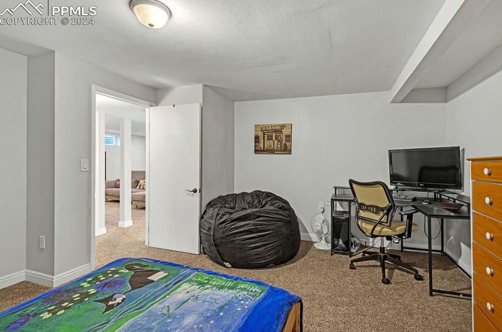 1123 Logan Pl, Colorado Springs CO 80909-3730 exterior