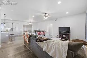 421 N Heather Dr, Pueblo, CO 81007 - Photo 25