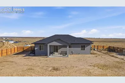 421 N Heather Drive, Pueblo, CO 81007 - Photo 3