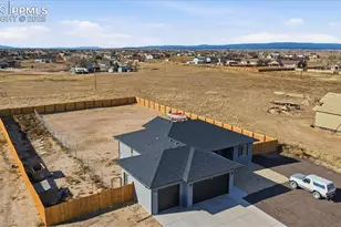 421 N Heather Dr, Pueblo, CO 81007 - Photo 7