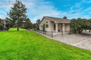 5745 Doe Skin Ct, Colorado Springs, CO 80918 - Photo 3