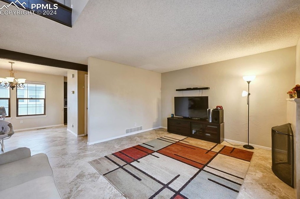 2510 Hatch Cir, Colorado Springs CO 80918-6028 exterior