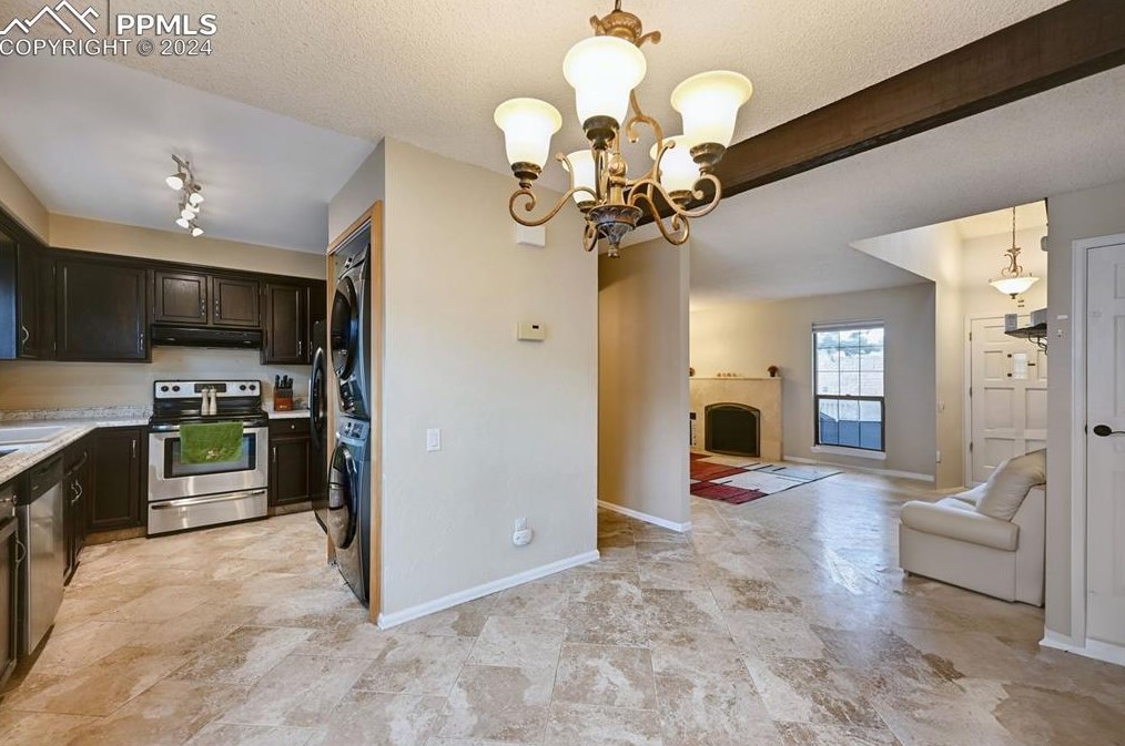 2510 Hatch Cir, Colorado Springs CO 80918-6028 exterior