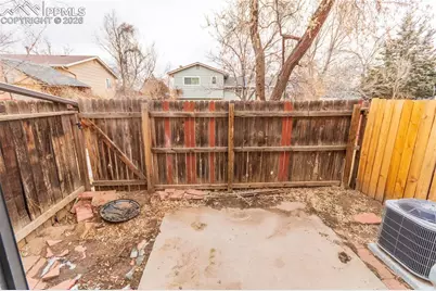 2411 Lexington Village Lane, Colorado Springs, CO 80916 - Photo 7