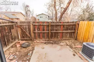 2411 Lexington Village Ln, Colorado Springs, CO 80916 - Photo 7