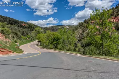 3455 Black Canyon Road, Colorado Springs, CO 80904 - Photo 13