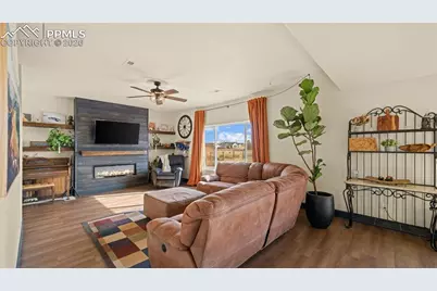 1072 S Avenida Del Oro, Pueblo West, CO 81007 - Photo 13