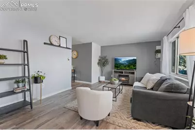 4665 S Splendid Circle, Colorado Springs, CO 80917 - Photo 5