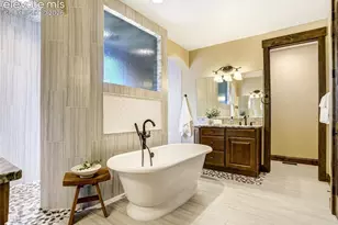 4735 Saxton Hollow Rd, Colorado Springs, CO 80908 - Photo 11