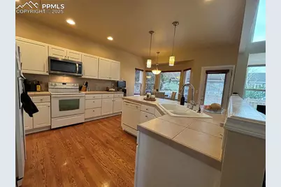 8950 Rochester Drive, Colorado Springs, CO 80920 - Photo 3