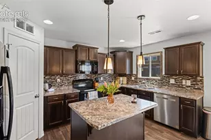 9559 Desert Lily Cir, Colorado Springs, CO 80925 - Photo 9
