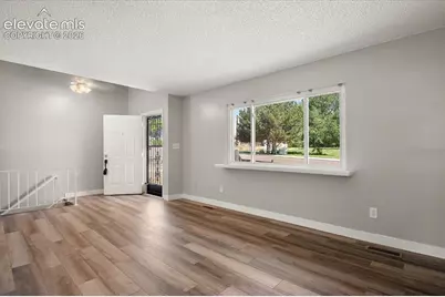 1704 E 19th Street, Pueblo, CO 81001 - Photo 3