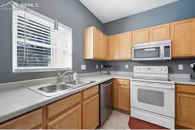 2711 Brooksedge View, Colorado Springs, CO 80910 - Photo 9