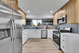 28 Pennwood Ln, Pueblo, CO 81005 - Photo 7