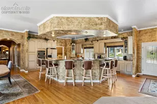 3925 Hill Cir, Colorado Springs, CO 80904 - Photo 9