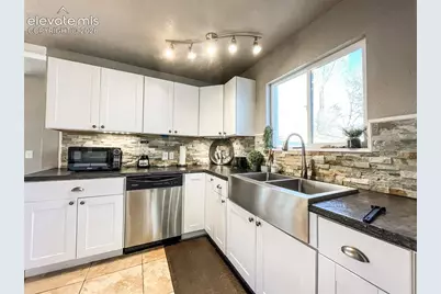 214 N 20th Street, Colorado Springs, CO 80904 - Photo 21
