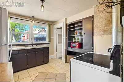 1126 N Corona Street, Colorado Springs, CO 80903 - Photo 15
