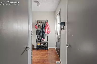 4304 Hunting Meadows Circle, Colorado Springs, CO 80916 - Photo 13