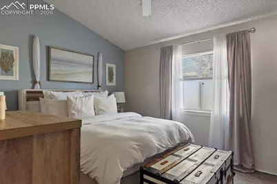 4304 Hunting Meadows Circle, Colorado Springs, CO 80916 - Photo 15