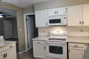 822 E 12th St, La Junta, CO 81050 - Photo 13
