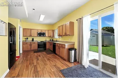 1932 Oneal Avenue, Pueblo, CO 81004 - Photo 9