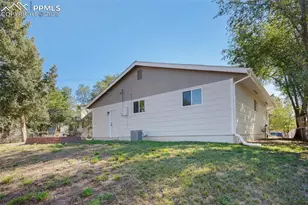 2114 Pepperwood Dr, Colorado Springs, CO 80910 - Photo 29