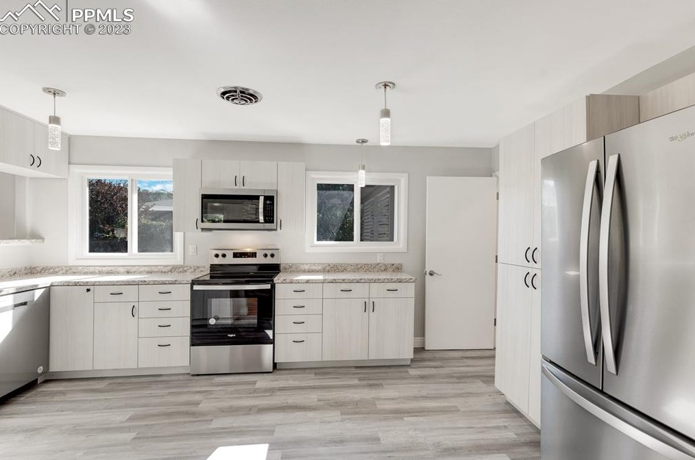 1123 Logan Pl, Colorado Springs CO 80909-3730 exterior