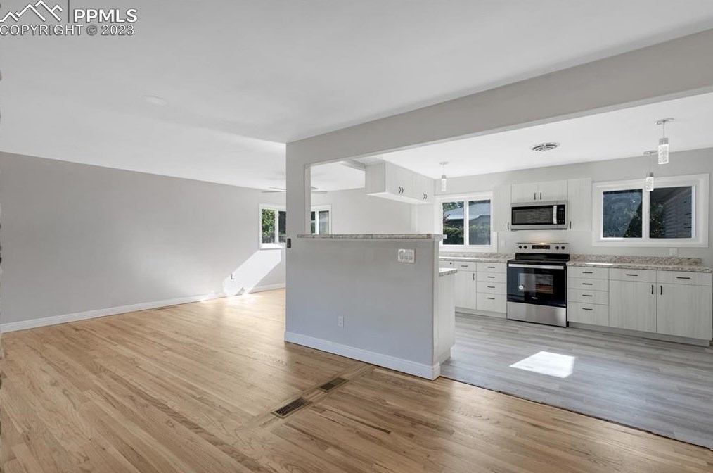 1123 Logan Pl, Colorado Springs CO 80909-3730 exterior