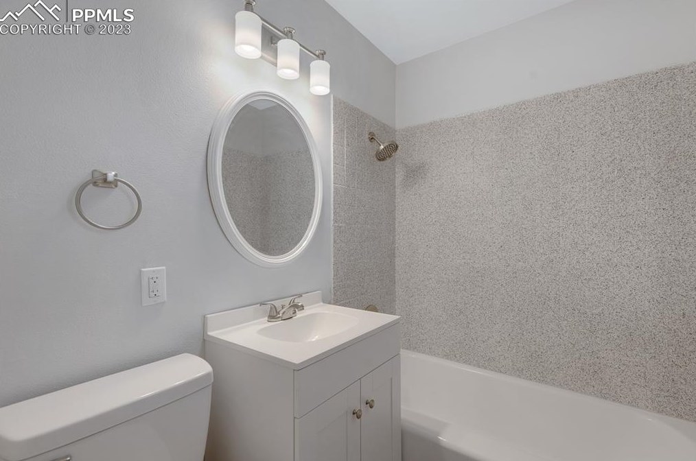 1123 Logan Pl, Colorado Springs CO 80909-3730 exterior