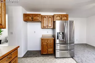 2824 W Pikes Peak Ave, Colorado Springs, CO 80904 - Photo 7