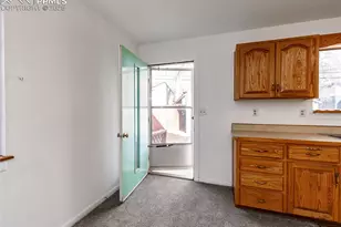 2824 W Pikes Peak Ave, Colorado Springs, CO 80904 - Photo 11
